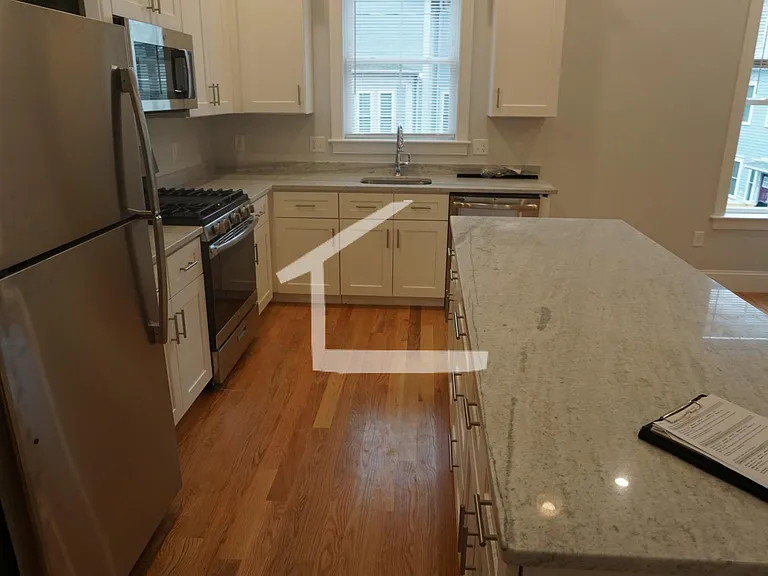 18 Murdock St #2 — Photo 2