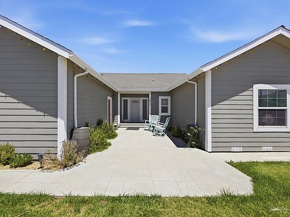2nd image of 18420 Santa Anita St