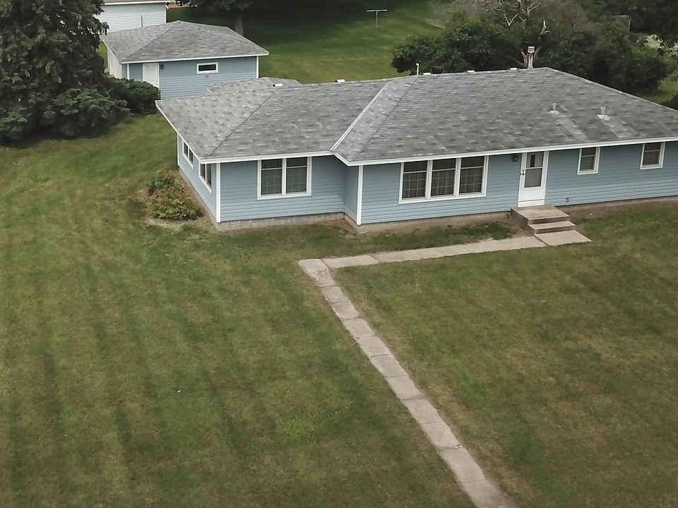 1st image of 10601 Quebec Ave N