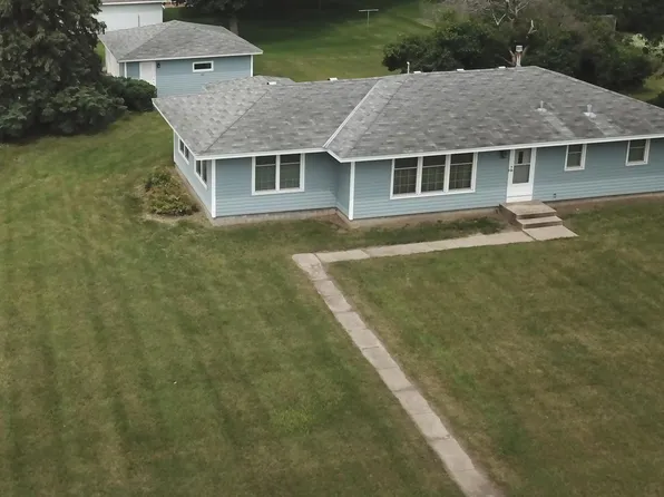 10601 Quebec Ave N, Brooklyn Park, MN 55445