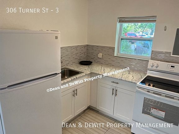 4th image of 306 Turner St #3