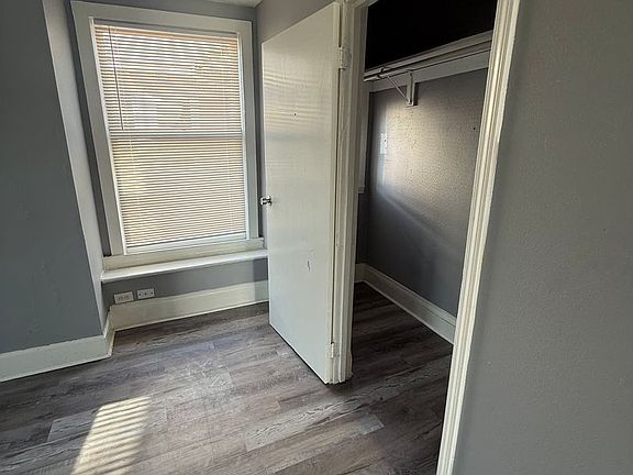 3rd image of 4057 Warwick Blvd APT 3