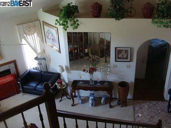 3rd image of 1421 Harvest Ln