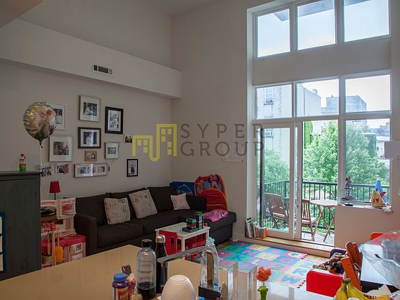 3rd image of 88 S 1st St APT 3A