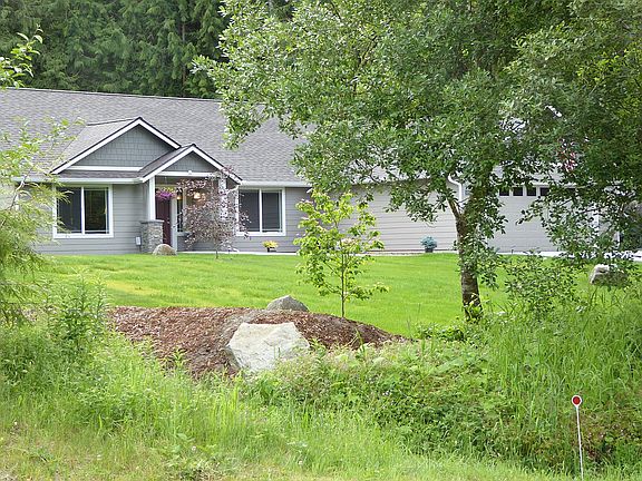 2nd image of 37078 Tamarack Dr NE