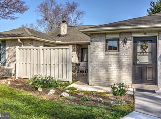 48 Valleybrook Dr, Lancaster, PA 17601