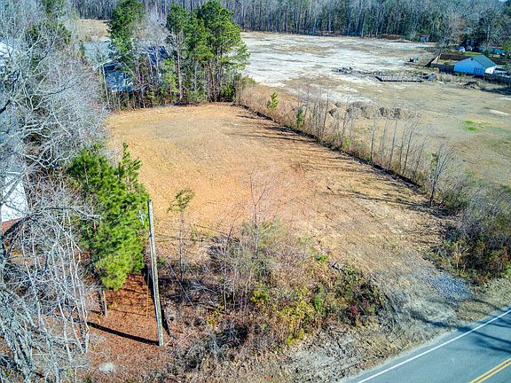 3rd image of 210 Pidgeon Bay Rd