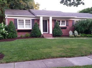 3833 S Plaza Trl, Virginia Beach, VA 23452