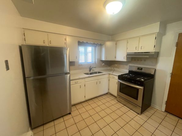 9519 Lawrence Ct APT 4