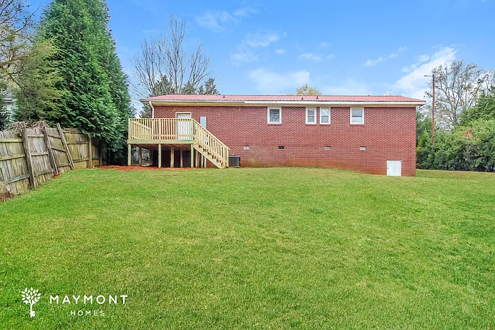 829 Scuffletown Rd — Photo 10