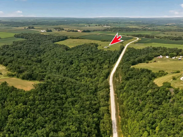 27714 County Road 25 S, Peterson, MN 55962