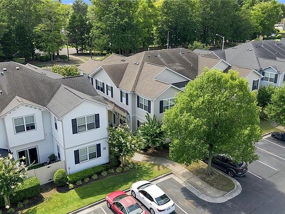 2nd image of 1519 Rollesby Way