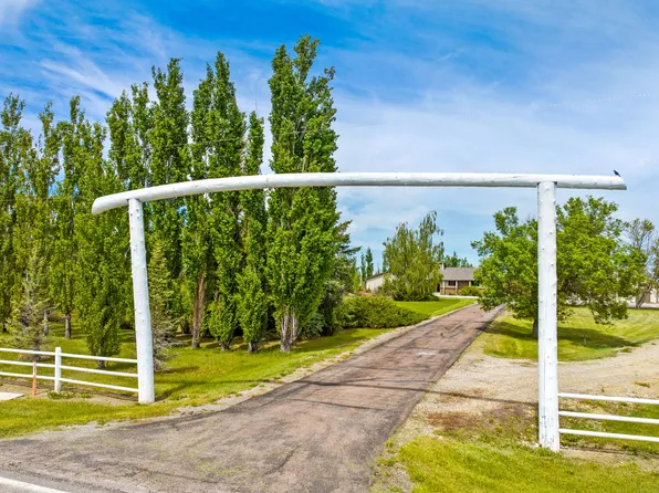 405 Highway 221, Choteau, MT 59422