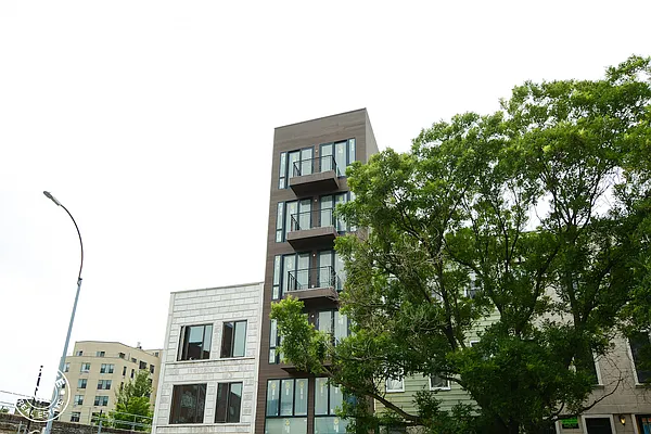 Rented by MySpaceNYC | media 17
