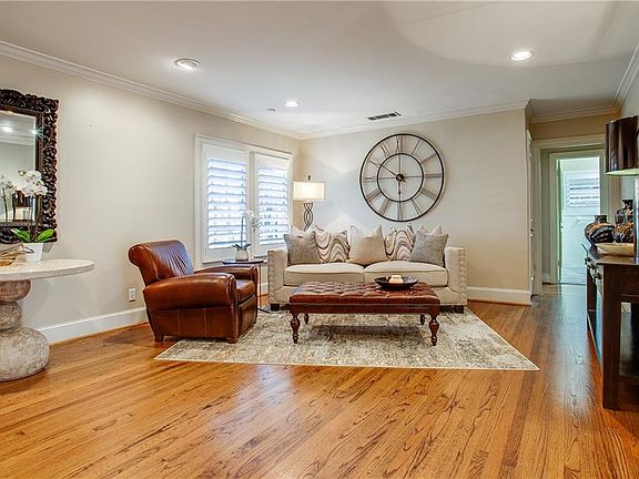 5th image of 7832 Southwestern Blvd