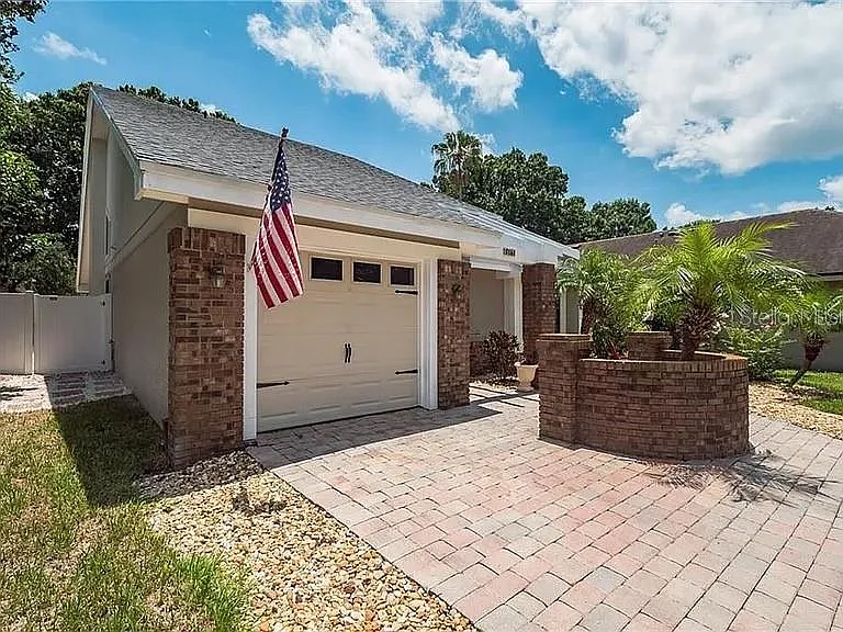 2 bed, 2.0 bath, 1261 sqft, $2,600 — Photo 4
