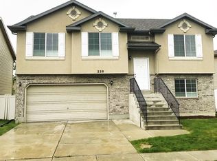 229 N Walton Dr, North Salt Lake, UT 84054