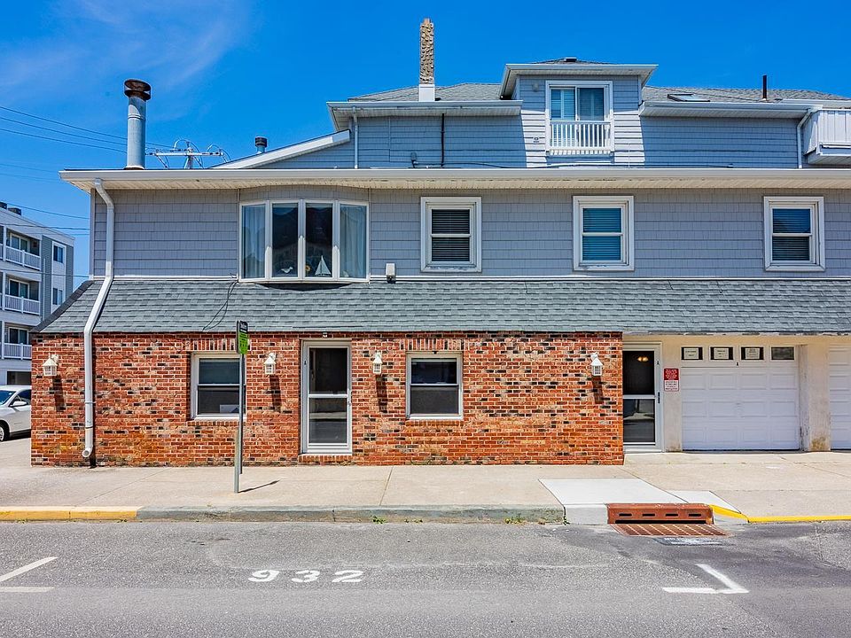 1st image of 23 39th St #1