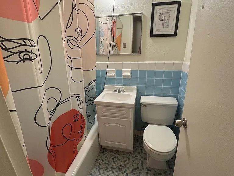 1240 Lexington Ave #52 — Photo 5
