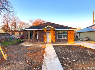 1307 W Hutchins Pl, San Antonio, TX 78221