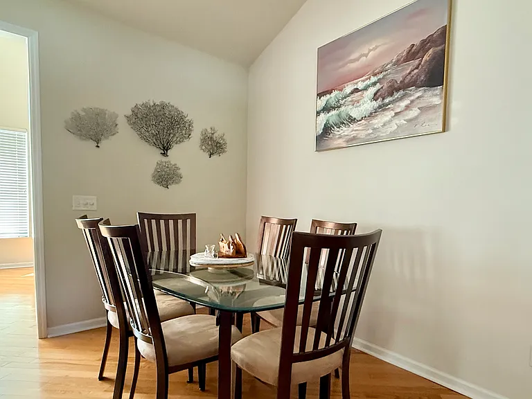 7401 Hermitage Ln — Photo 13