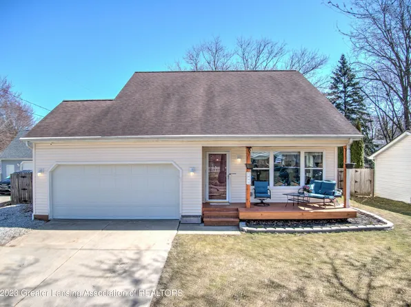 1944 Hamilton St, Holt, MI 48842