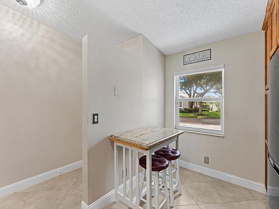 4th image of 8959 Sunnywood Place