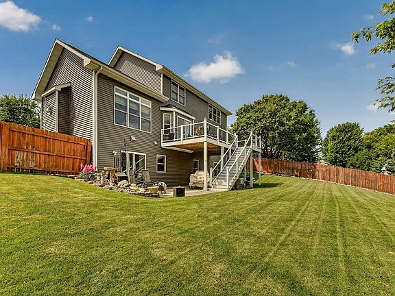 3rd image of 2721 Boulder Ridge Dr NW