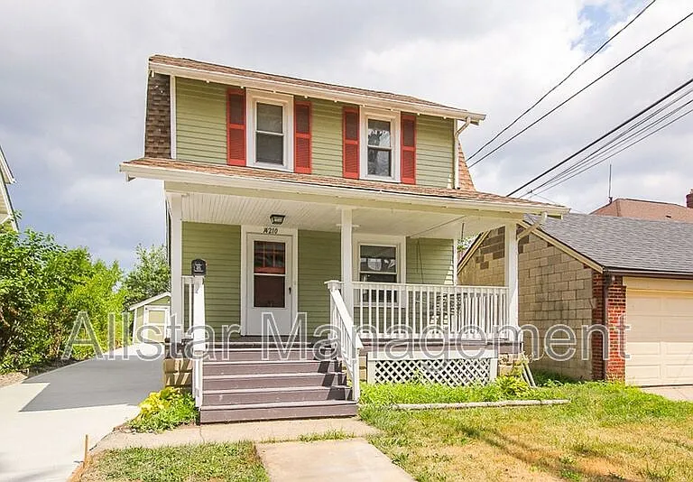 14210 Athens Ave — Photo 32