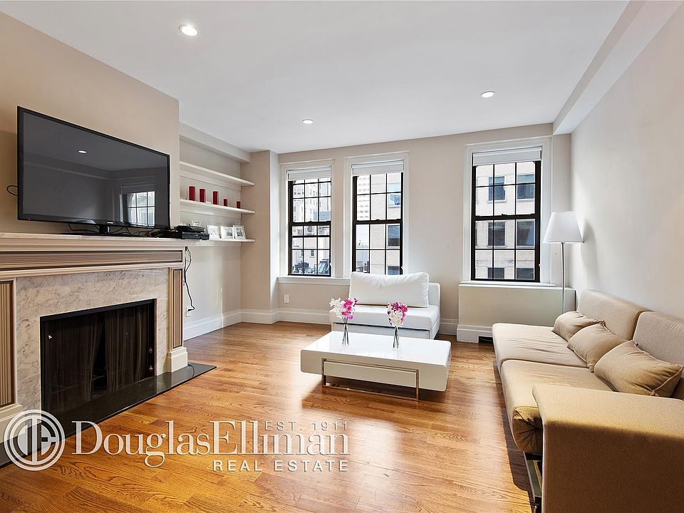1st image of 15 W 55th St APT 8D