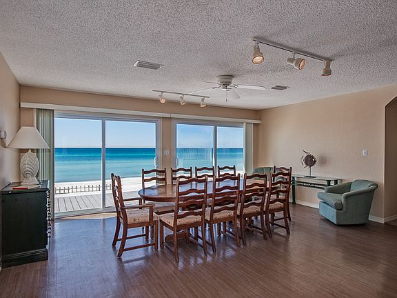 Dining area overlooking gulf
