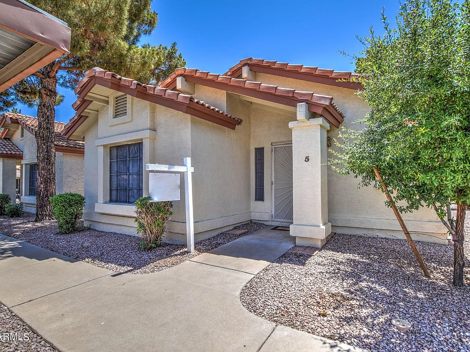 1st image of 1120 N Val Vista Dr Unit 5