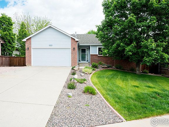 3rd image of 554 Saturn Dr