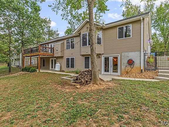 5th image of 9814 Ridgecrest Dr