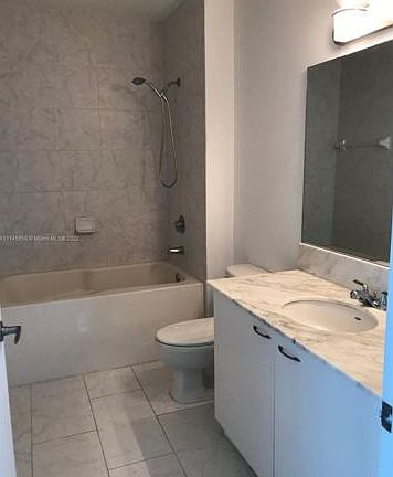 3rd image of 133 NE 2nd Ave APT 3010