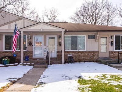 61047 Heritage Blvd, South Lyon, MI, 48178