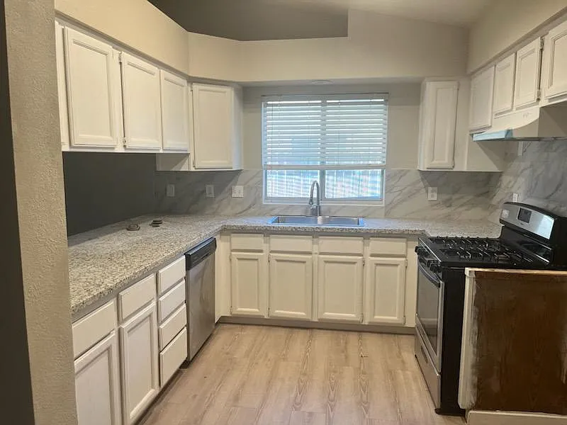 3 bed, 1513 sqft, $2,350 — Photo 2