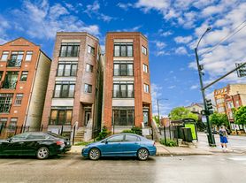 2355 W Harrison St, Chicago, IL