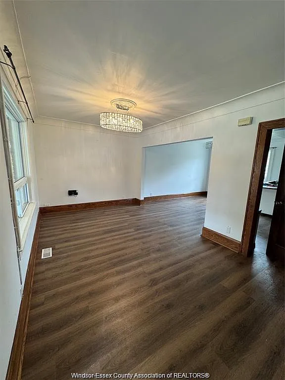 3 bed, $2,400 — Photo 3
