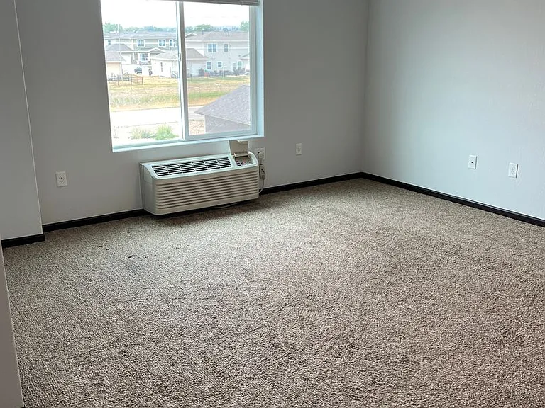 857 Tower Rd — Photo 18