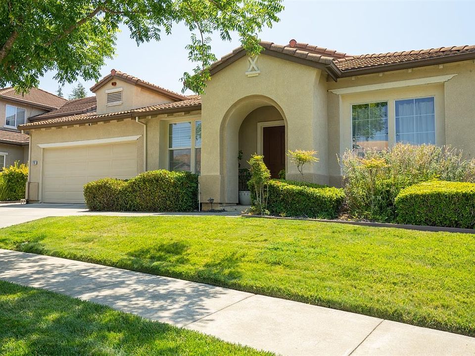1st image of 1742 Hazeltine Way