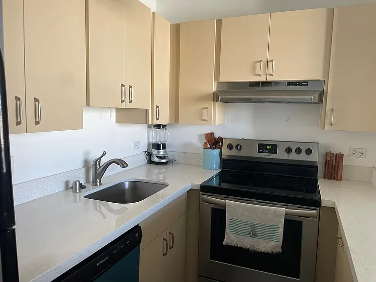 1925 Kalakaua Ave #1505 — Photo 8