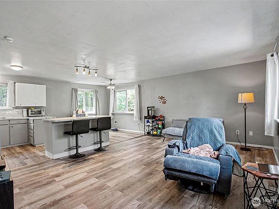 3rd image of 12001 107TH Avenue Ct E