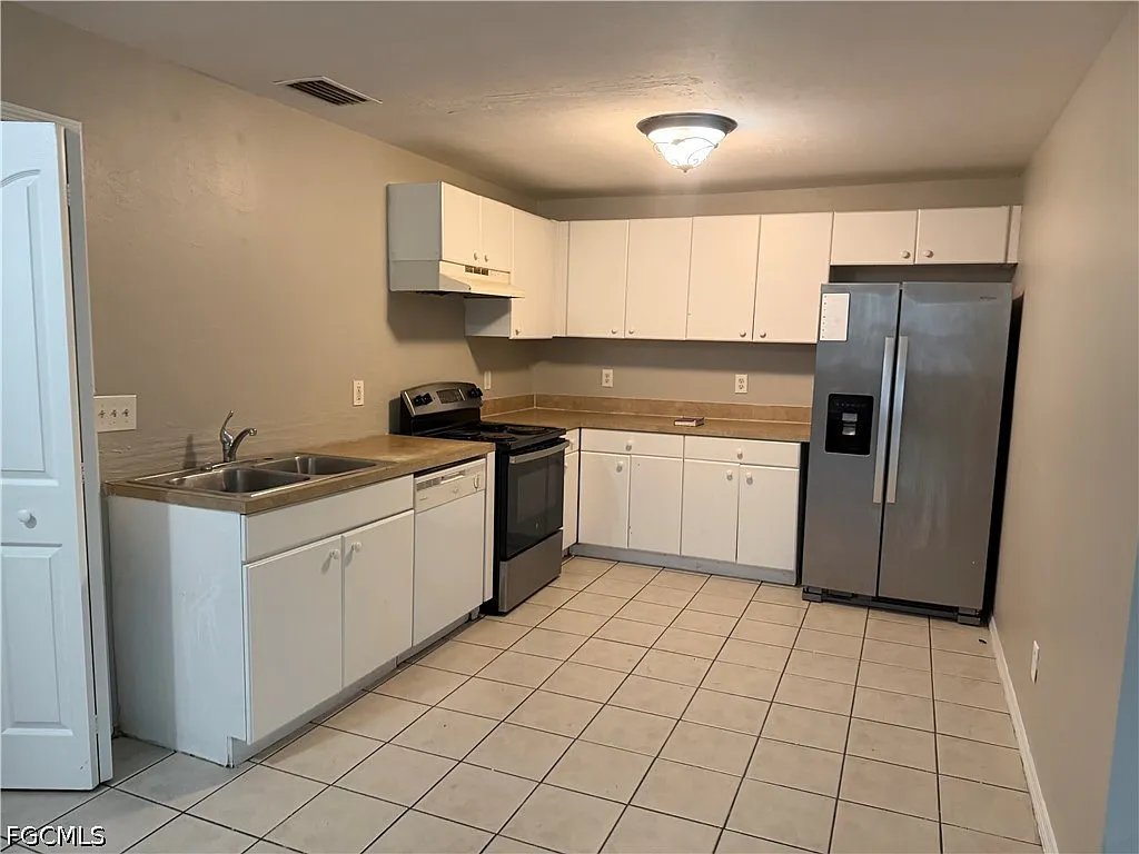 3 bed, 2.0 bath, 1228 sqft, $1,450 — Photo 3