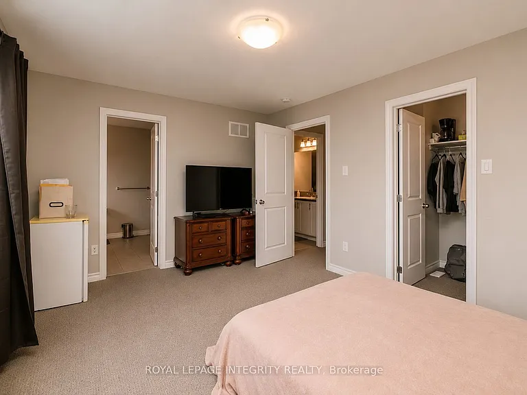 707 Samantha Eastop Ave — Photo 24