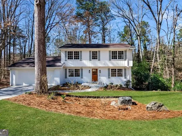 2818 Thornbriar Rd, Atlanta, GA 30340