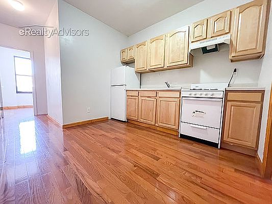 2nd image of 344 E 9th St #4A