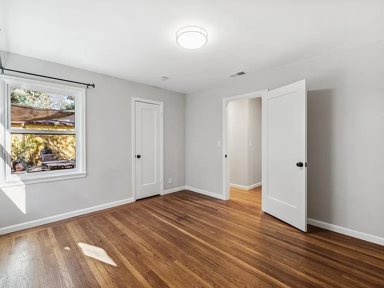 511 Central Ave — Photo 45
