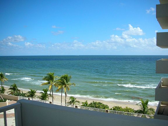 2nd image of 3500 Galt Ocean Dr APT 416