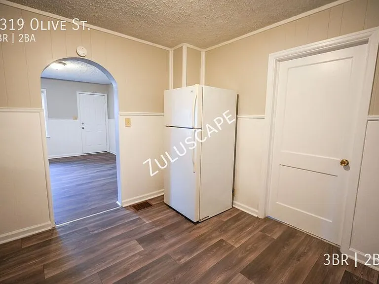 3319 Olive St — Photo 13